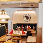 Smileys Kinderhotel Hotel 4*