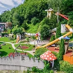 Smileys Kinderhotel 4* Trebesing