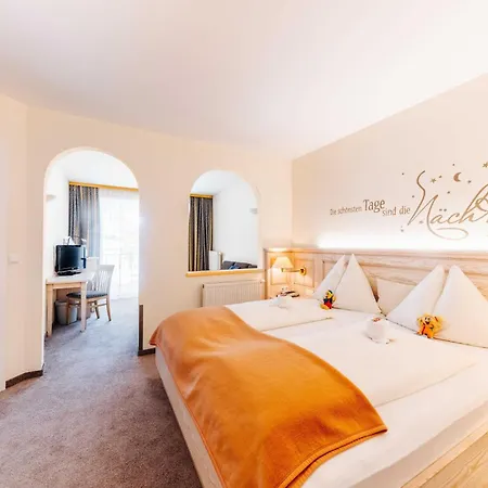 Smileys Hotel 4*