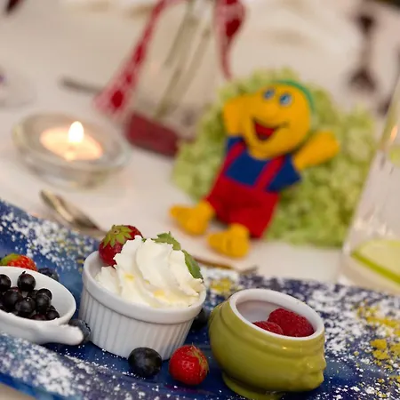 酒店 Smileys Trebesing