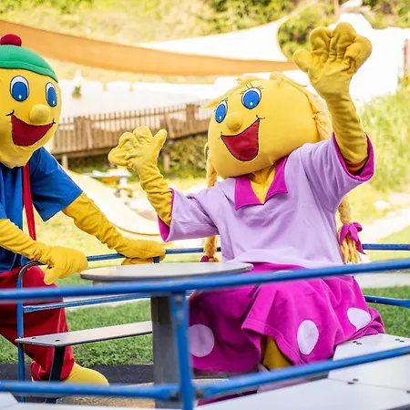 Smileys 4* Trebesing