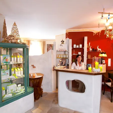 酒店 Smileys Trebesing