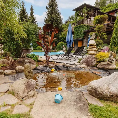 Smileys 4* Trebesing