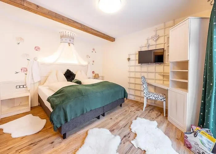 Hotel Smileys Trebesing